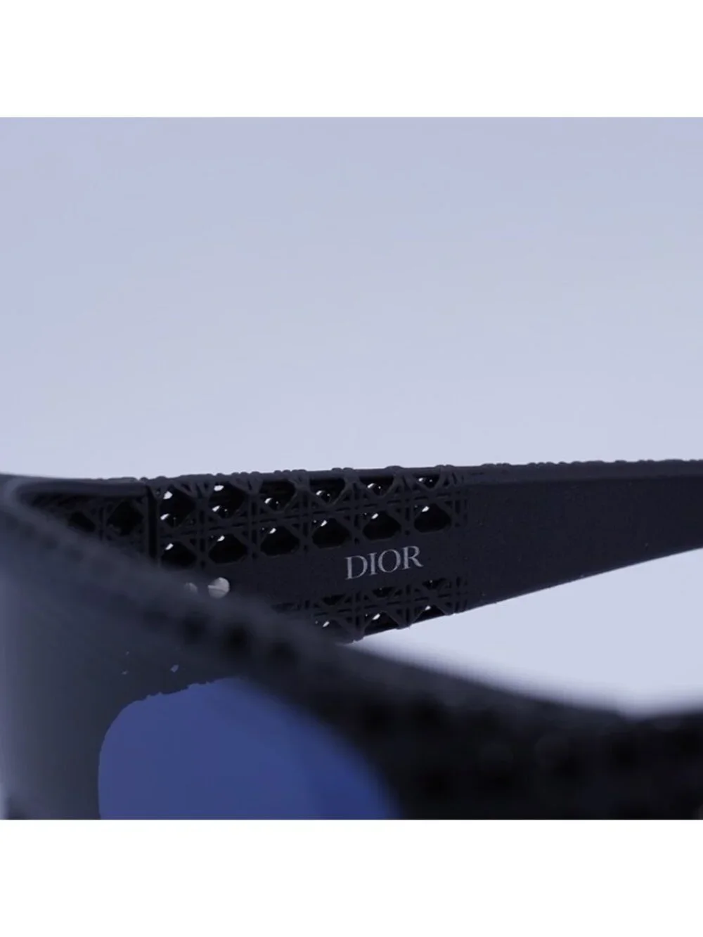 Dior DIOR3D M1U 11B0 Sunglasses Matte Black Shield Frame, Blue Lenses